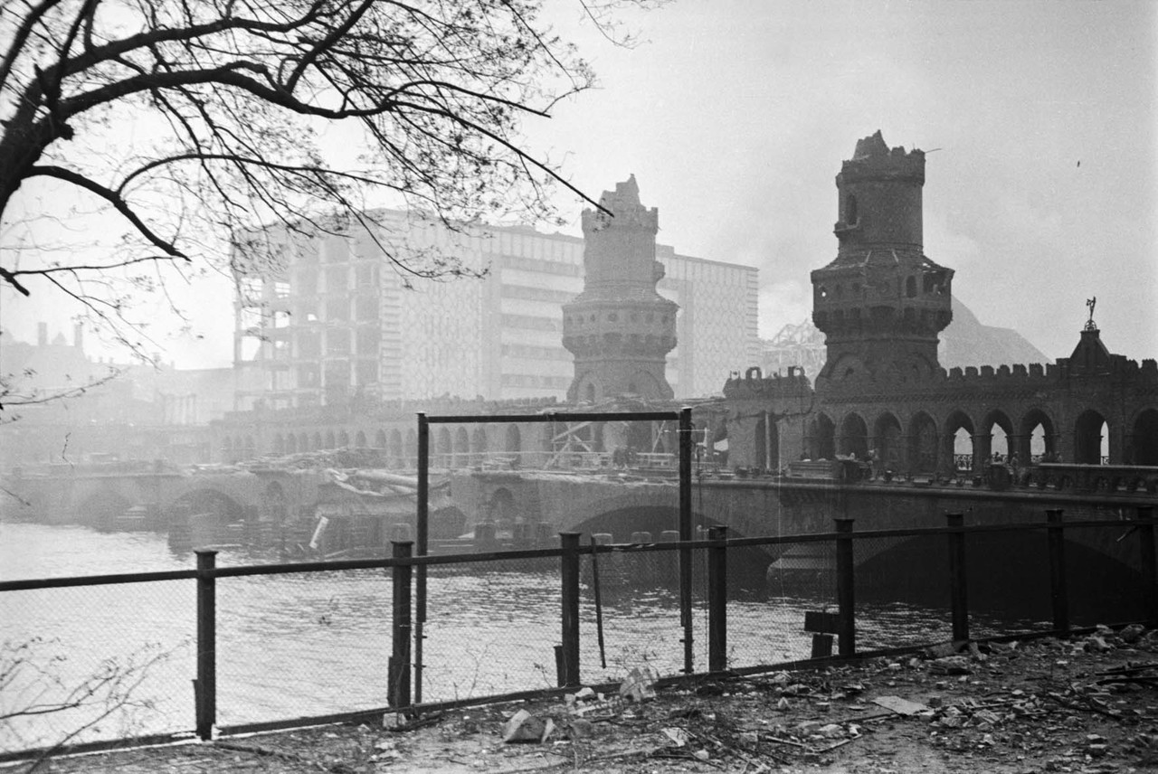 From Tempelhof to Karlshorst: Historical bike tour to the site of the surrender on May 8, 1945