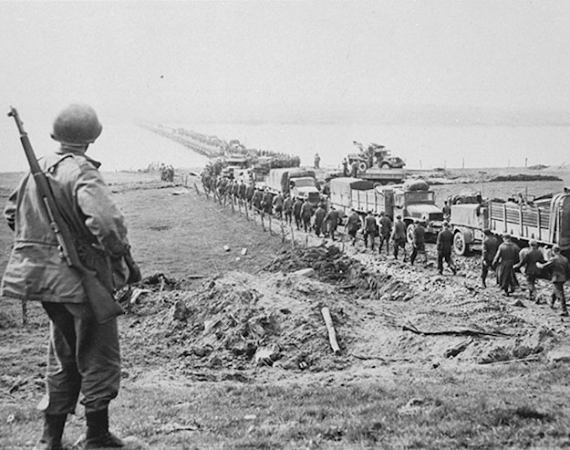 The Rhine Crossings in World War II