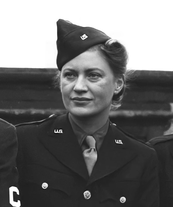 L'avvincente vita di Lee Miller: Fotografa di Guerra e icona della moda