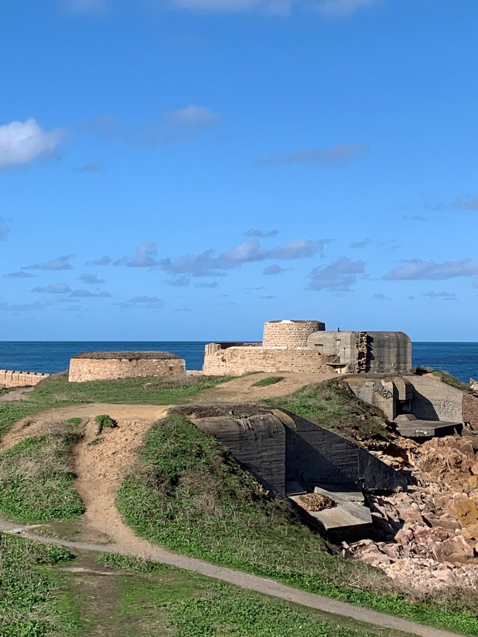 A walk through time: Explore Fort Hommet's Historic Headland Odyssey	