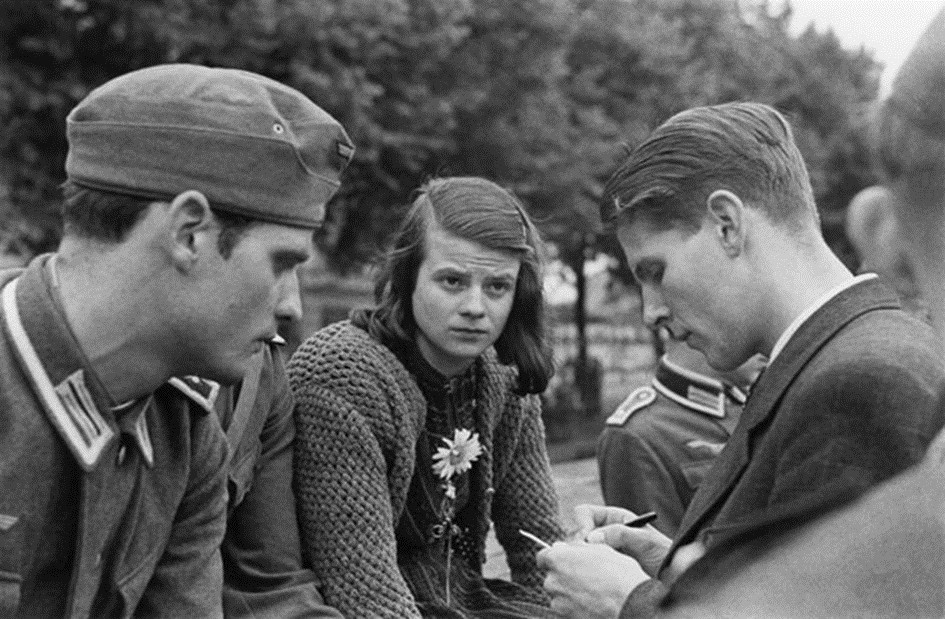 Sophie Scholl et le mouvement de la rose blanche 